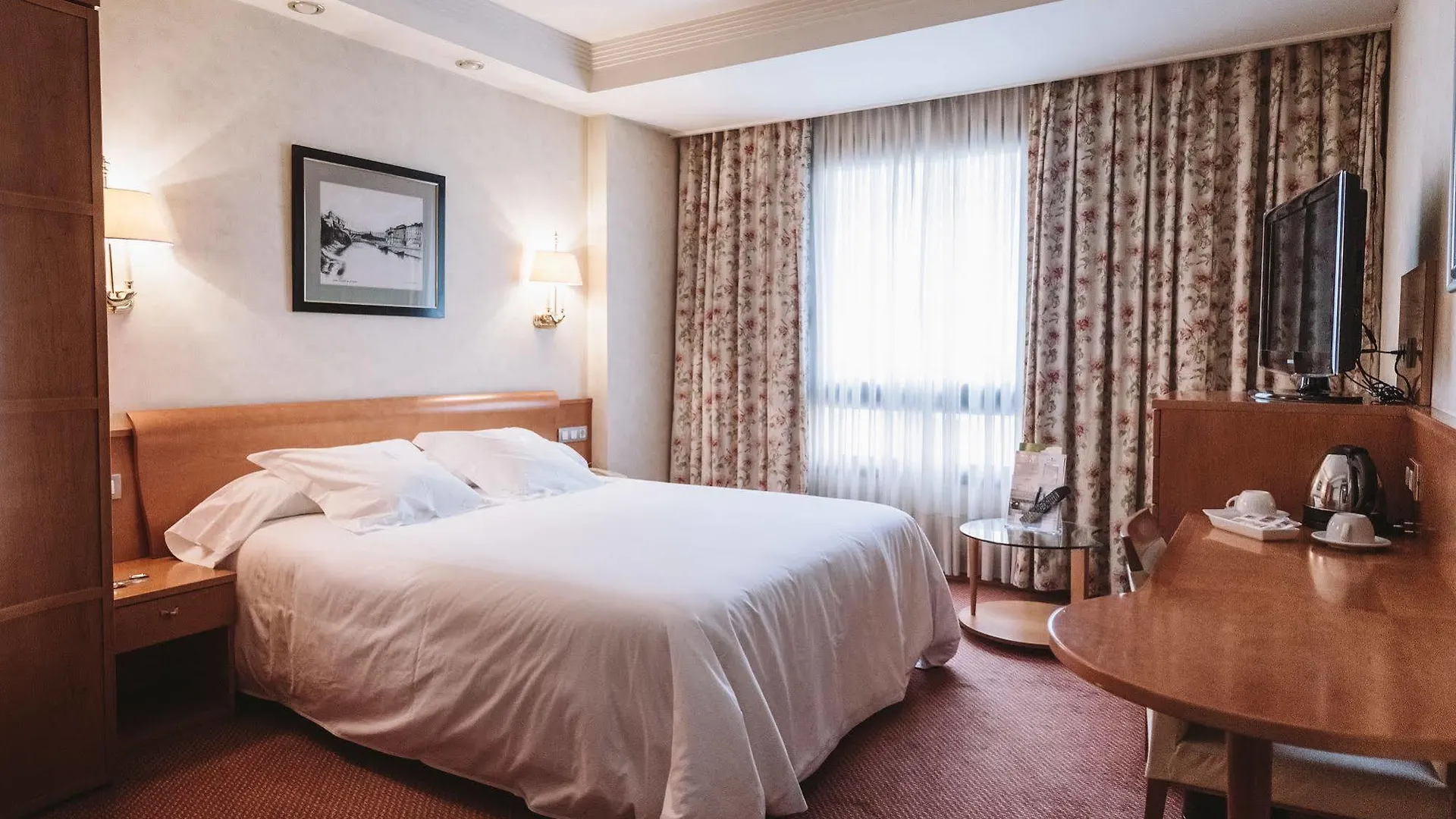Hotel Abando Bilbao 4*,